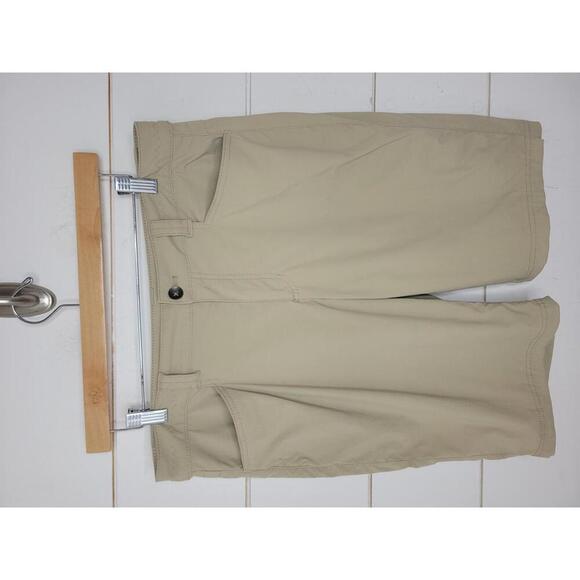 Eddie Bauer size 10 light tan khaki tech walking shorts - Picture 1 of 4